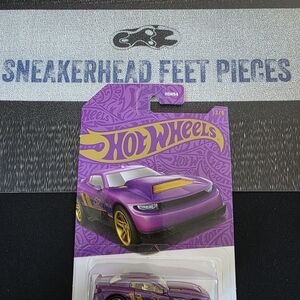 Hot Wheels Pearl and Chrome 2025 Mix 1 D-Muscle car, part of the 57th...